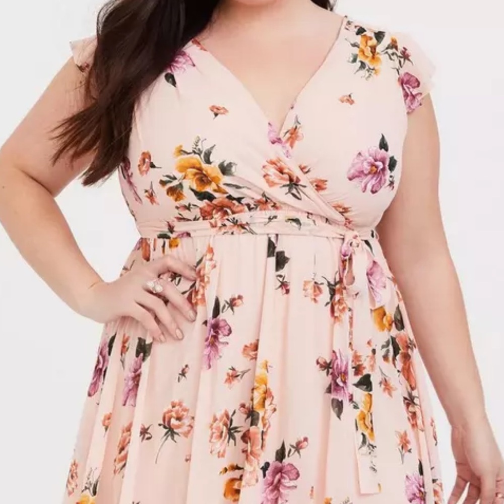 Torrid Blush Pink Floral Chiffon Hi-Lo Dress Plus Size 2X - Picture 2 of 8